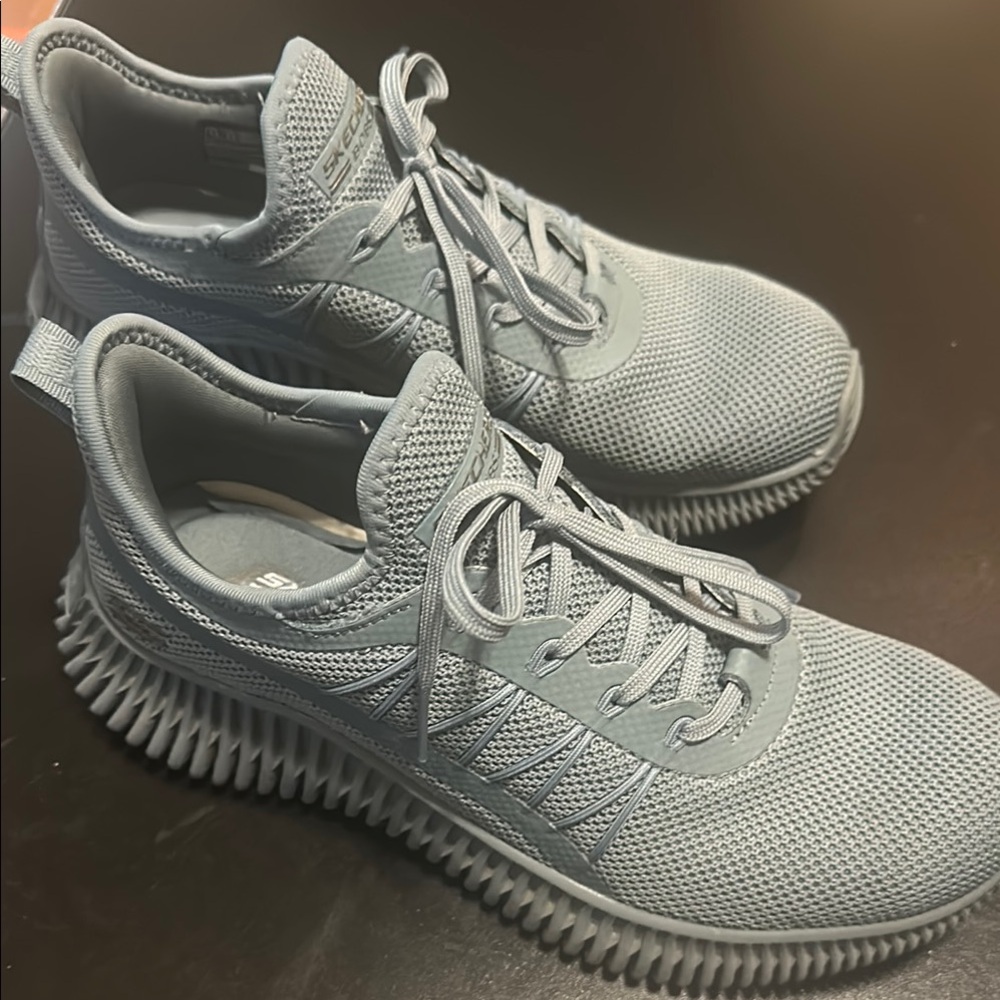 Skechers Gray Athletic Shoes with Modern Design and Comfort